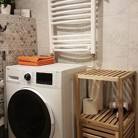 Cracow Family House بيت للعطل