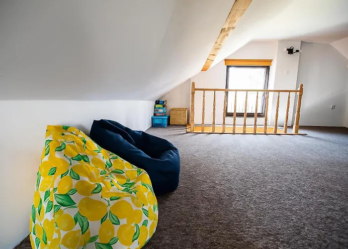 בית נופש Cracow Family House קרקוב